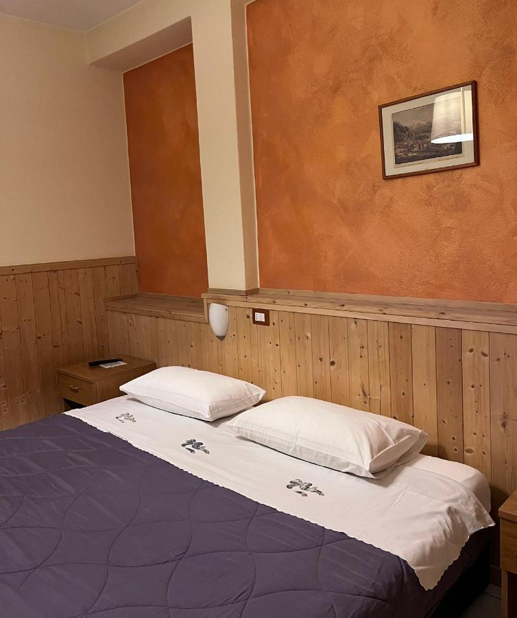 Albergo Baffo Chiuro المظهر الخارجي الصورة