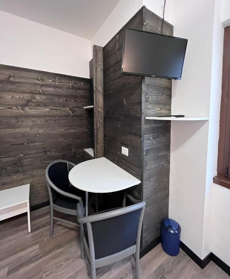 Albergo Baffo Chiuro المظهر الخارجي الصورة